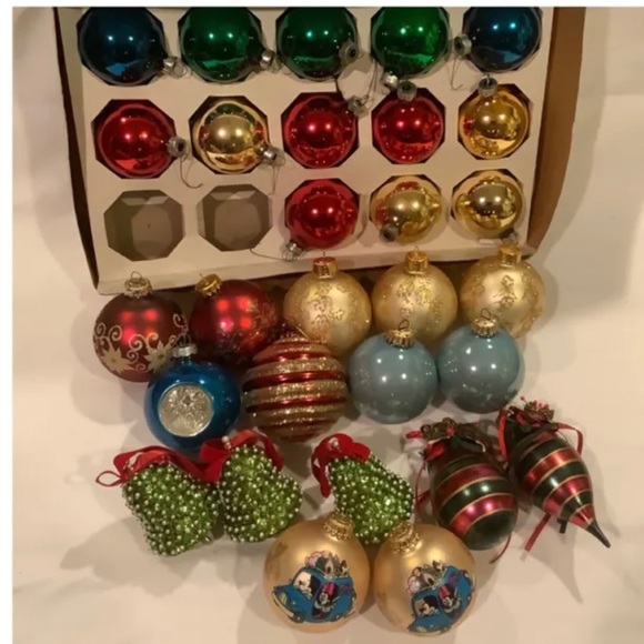 Vintage Lot of Glass Assorted Christmas Ornaments Includes Micky & Minnie - Picture 2 of 3